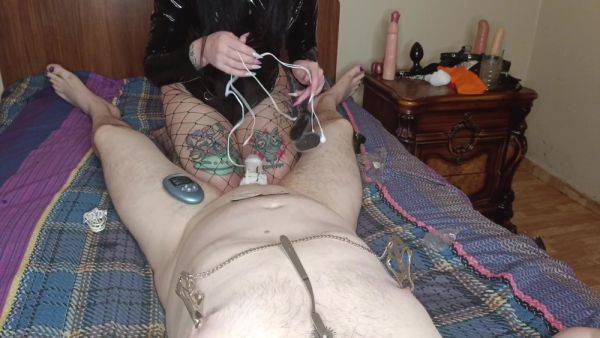 Fun Bdsm Game With Nipples And Electric Shock On Balls. Cbt on allbdsmporn.com